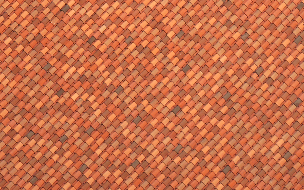 Apartment block pitched-roof renewal