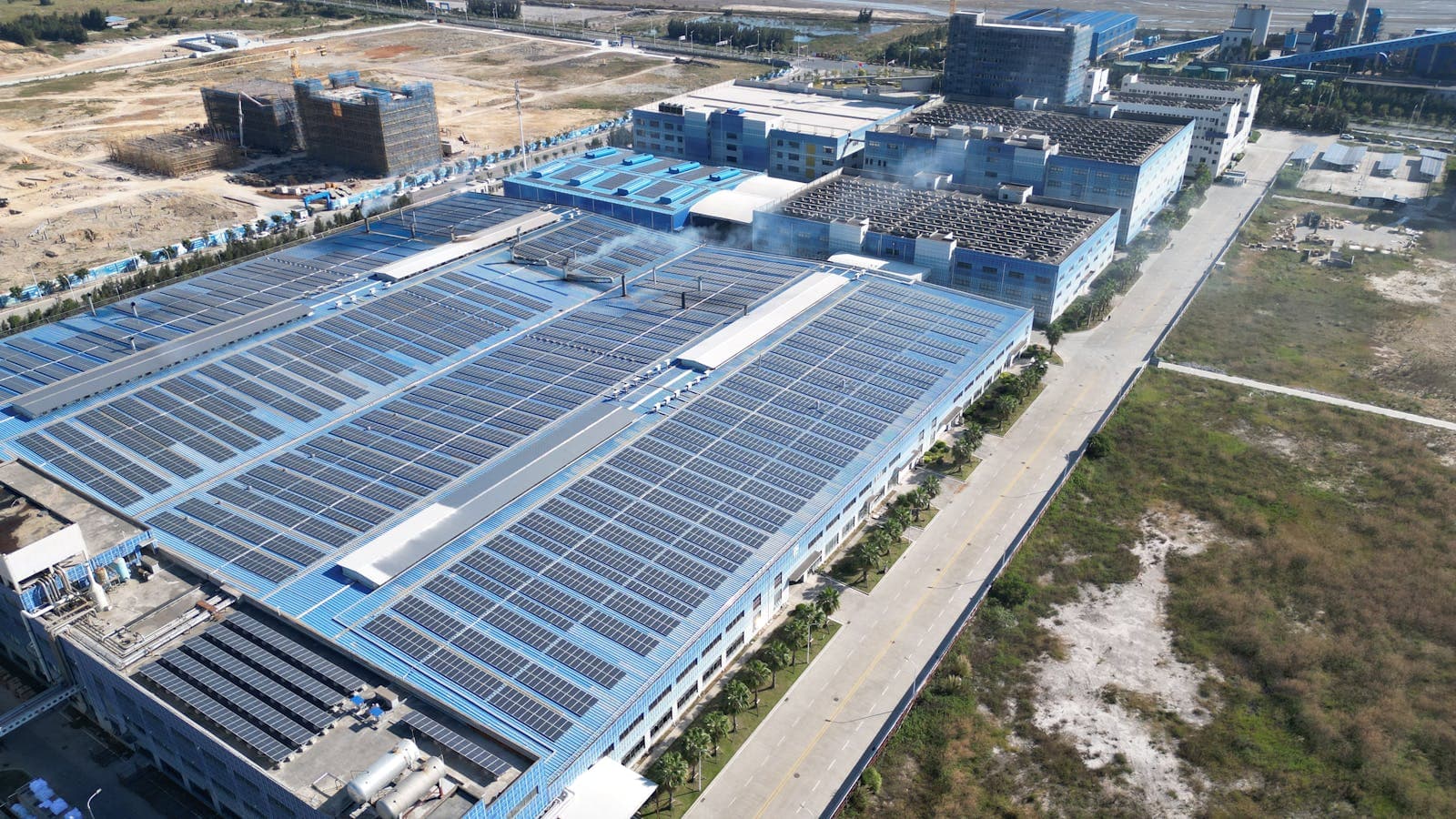 Industrial hall re-roofing
